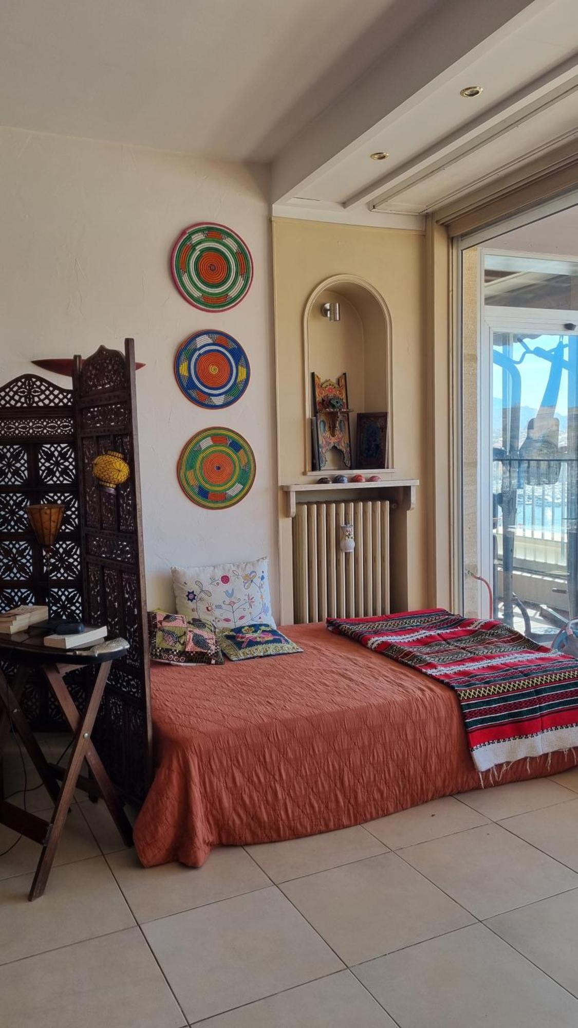 Grand T2 Surplombant Le Vieux Port Marseille Apartment Bagian luar foto